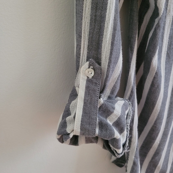 3/$25 Japna Gray & White Striped Button Down Shirt - Picture 7 of 7
